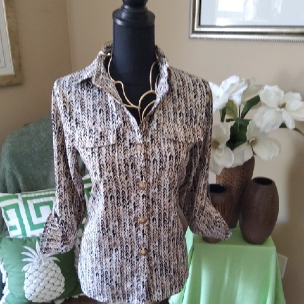 Tommy Hilfiger Stylish Women's Button-Up Top